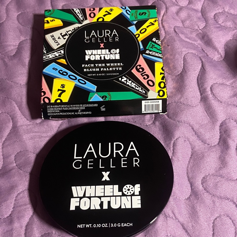 Laura Geller Black Wheel of Fortune Blush Compact
